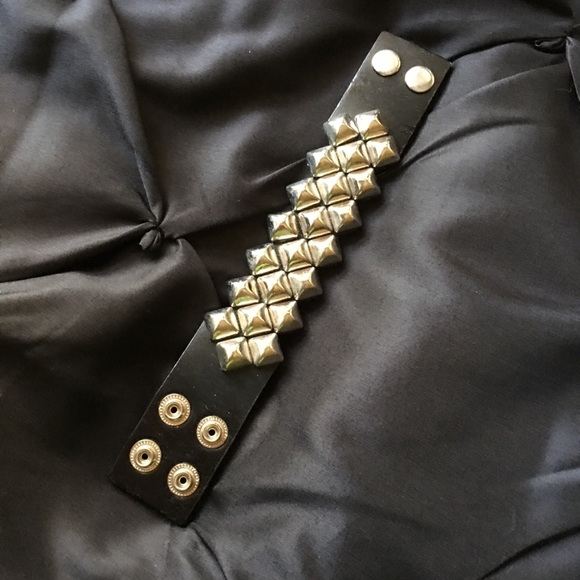 Hot Topic Jewelry - HOT Topic STUDS
